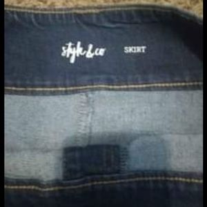 Style and co denim skirt size large